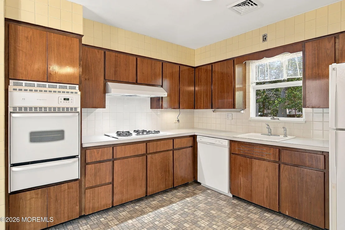 Photo of 706 Hillside Avenue