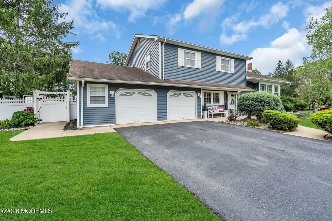 Photo of 1 Meadowbrook Drive