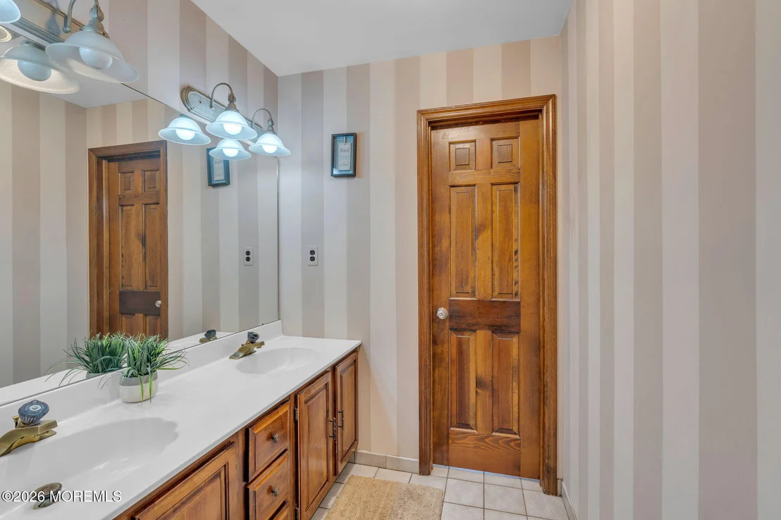 Photo of 65 Devonshire Drive