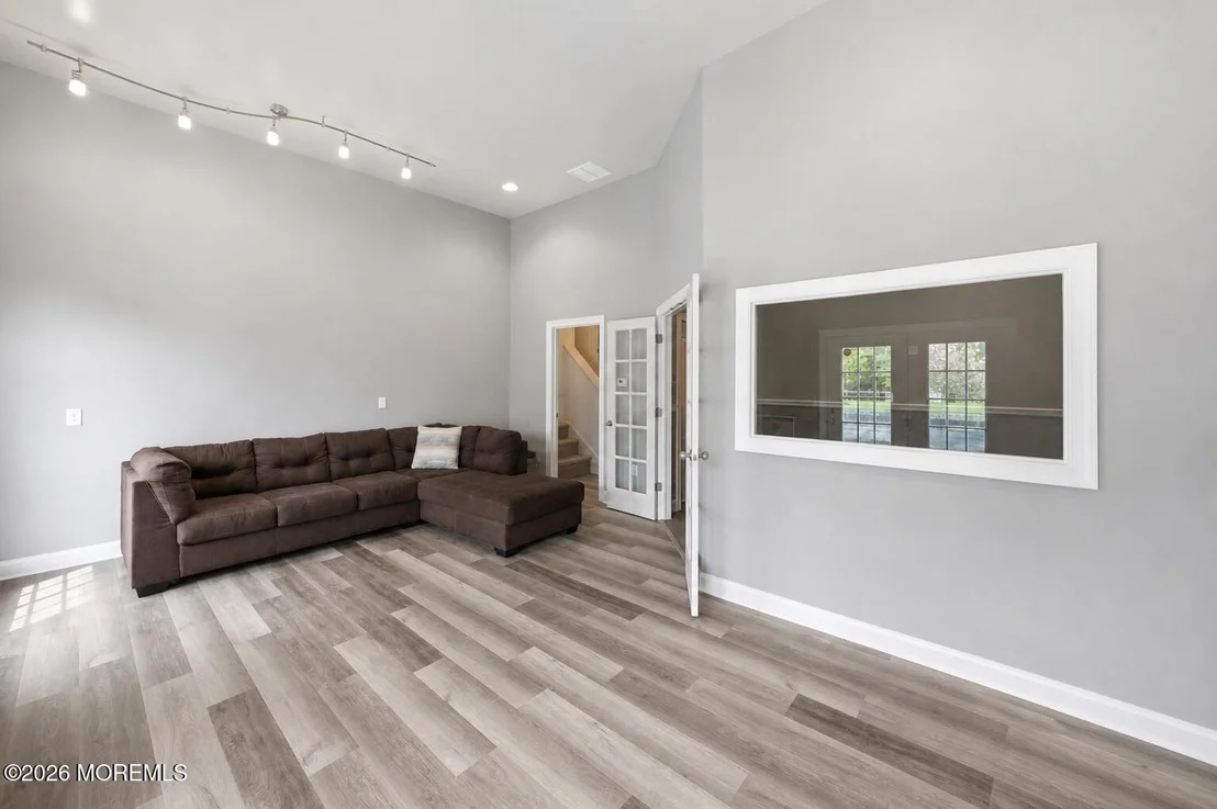 Photo of 1 Prairie Lane