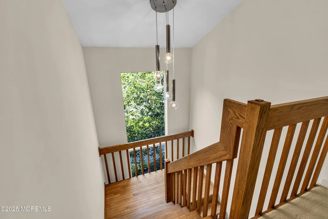 Photo of 635 Winding River Road