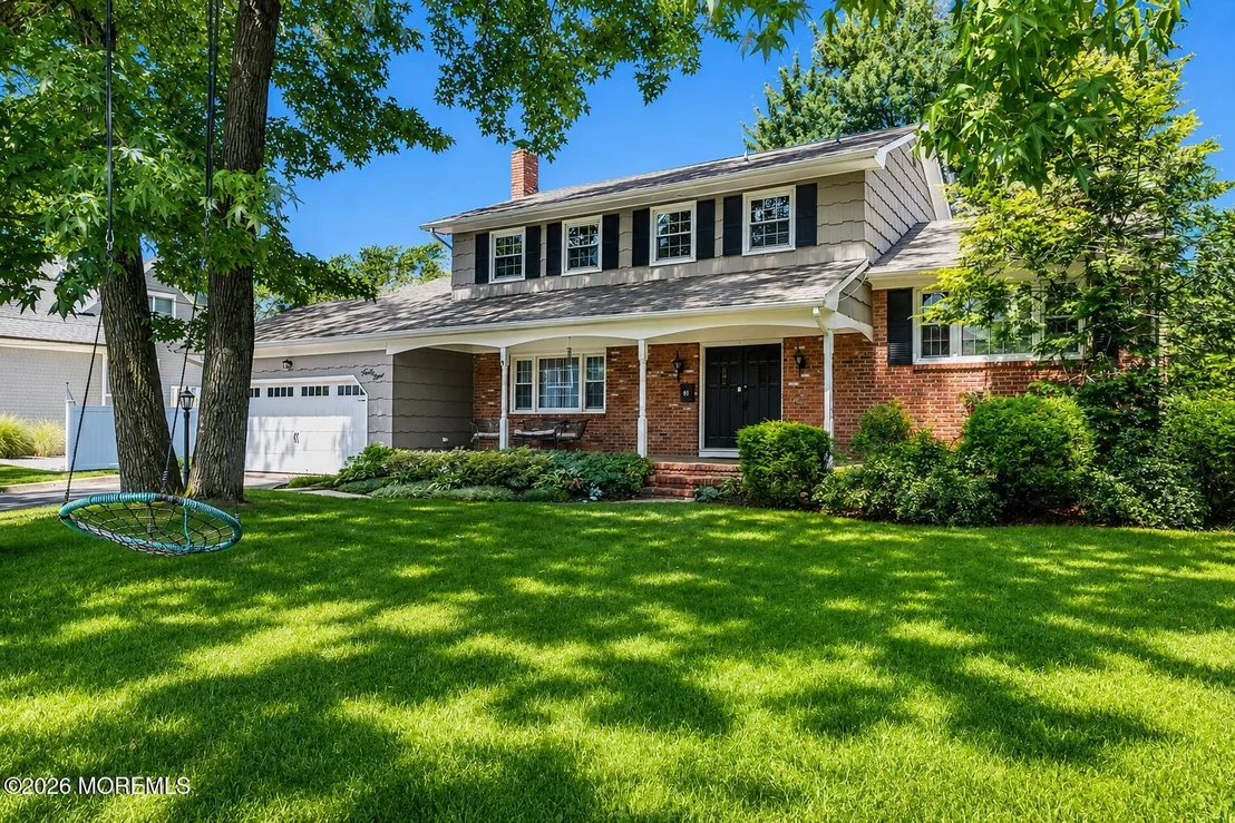Photo of 49 Manitto Place