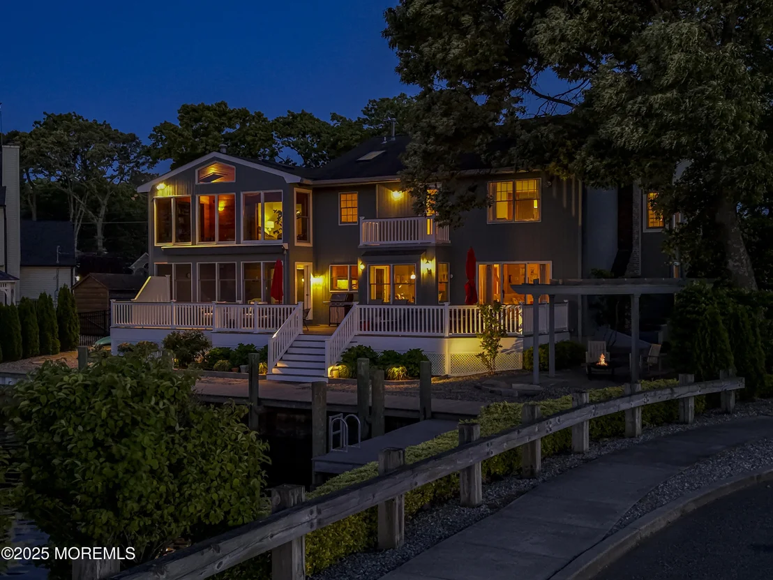 Photo of 560 Midwood Drive