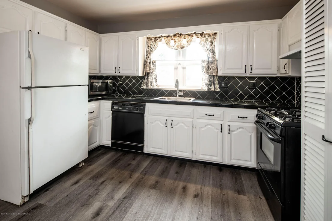Photo of 16 Springfield Avenue