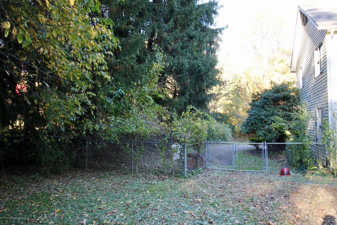 Photo of 33 Deepdale Drive