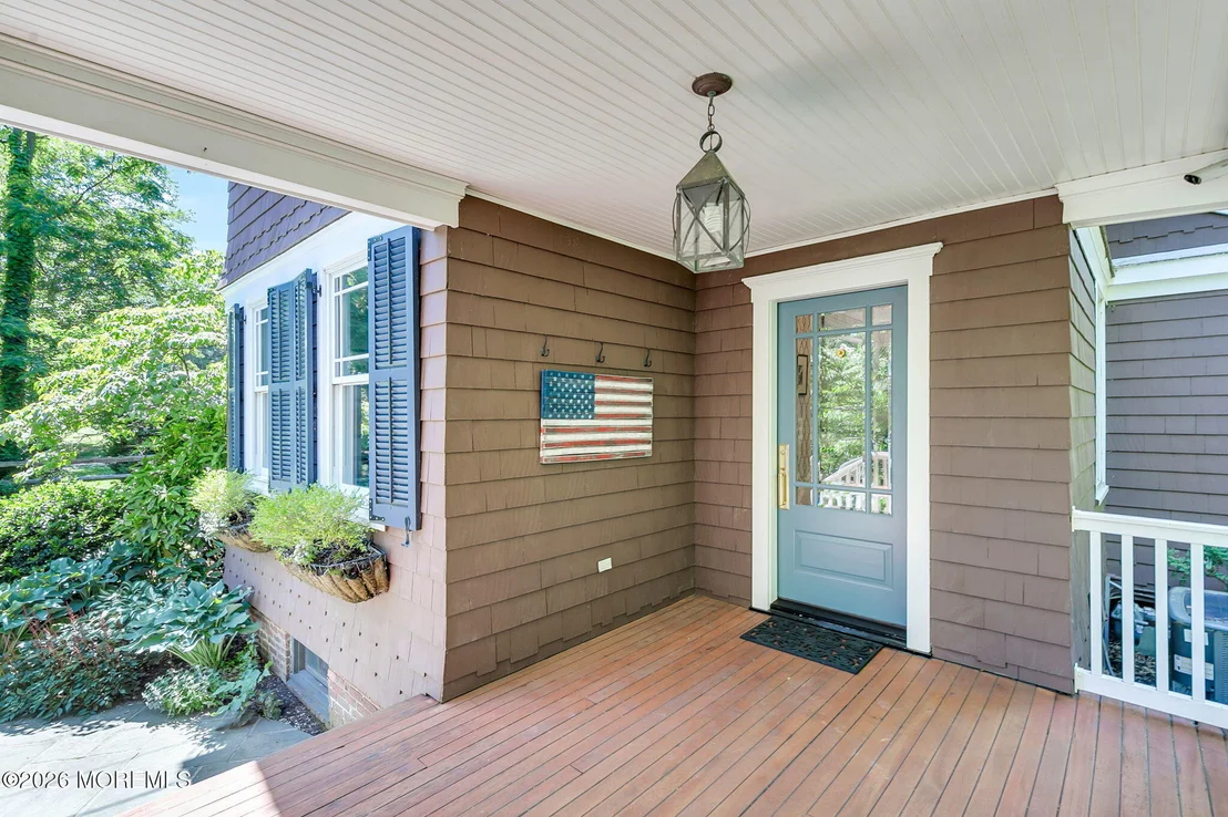 Photo of 534 Locust Point Road