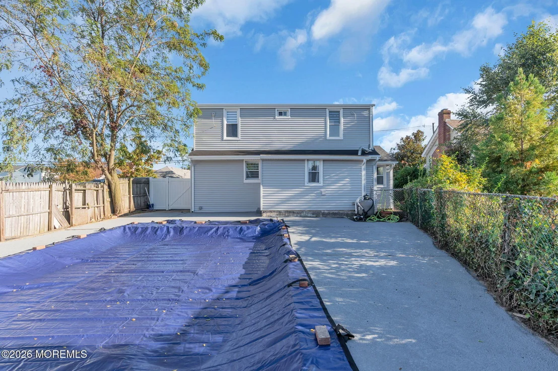 Photo of 1011 Florence Avenue