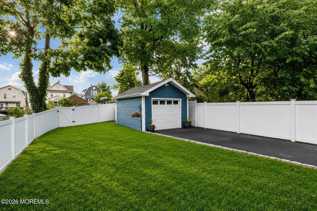 Photo of 247 Post Avenue
