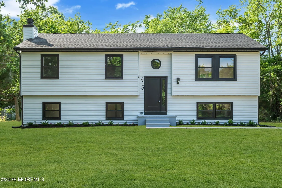 Photo of 415 S 1st Avenue
