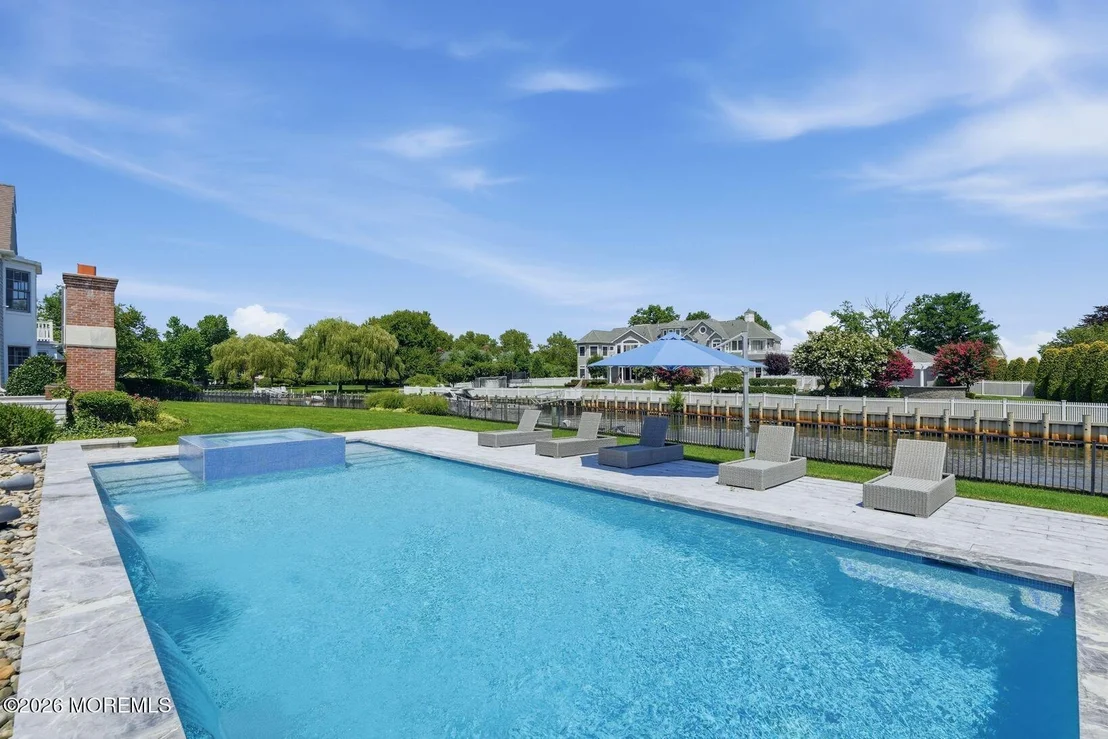 Photo of 13 Rivers Edge Drive