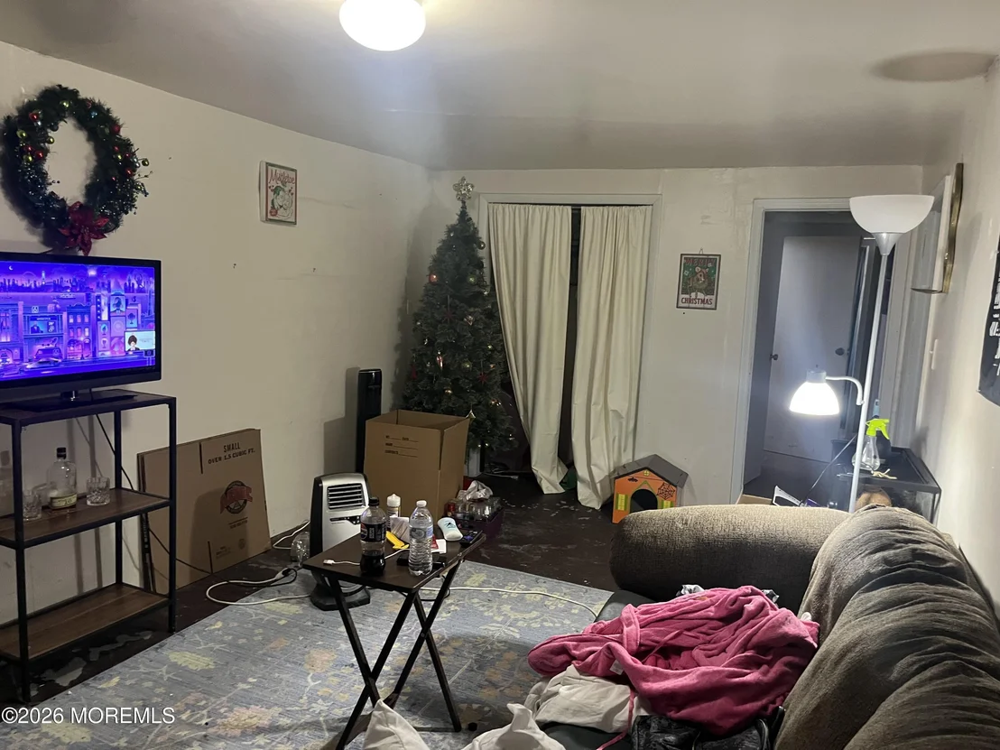 Photo of 715 John Terrace