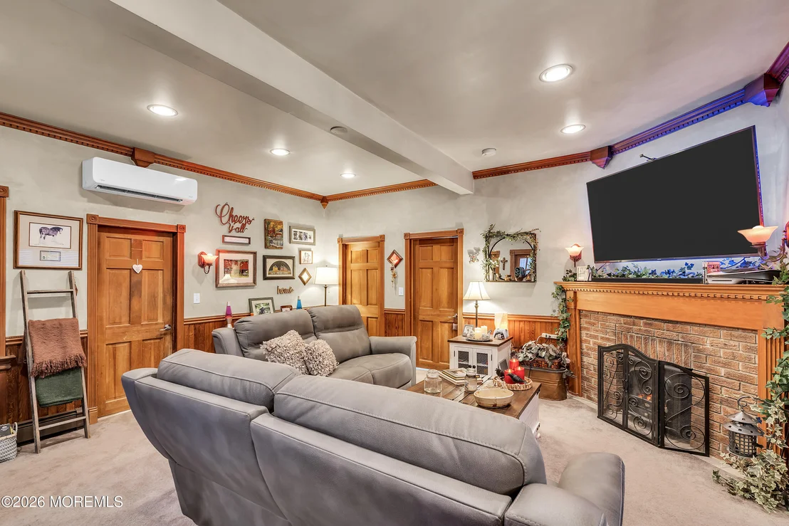 Photo of 637 Prospect Avenue