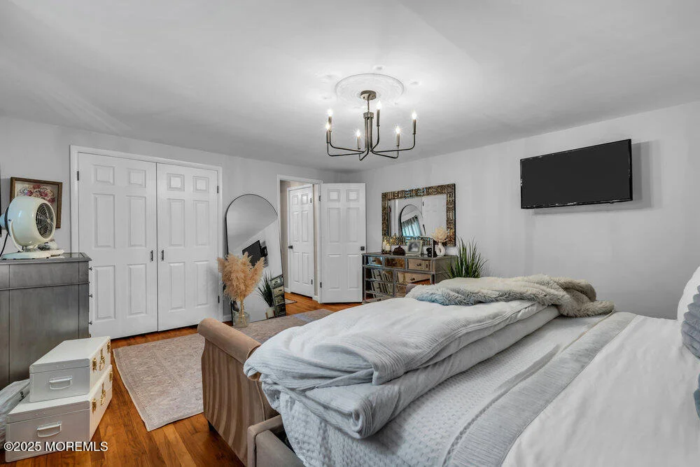 Photo of 984 Westminster Drive