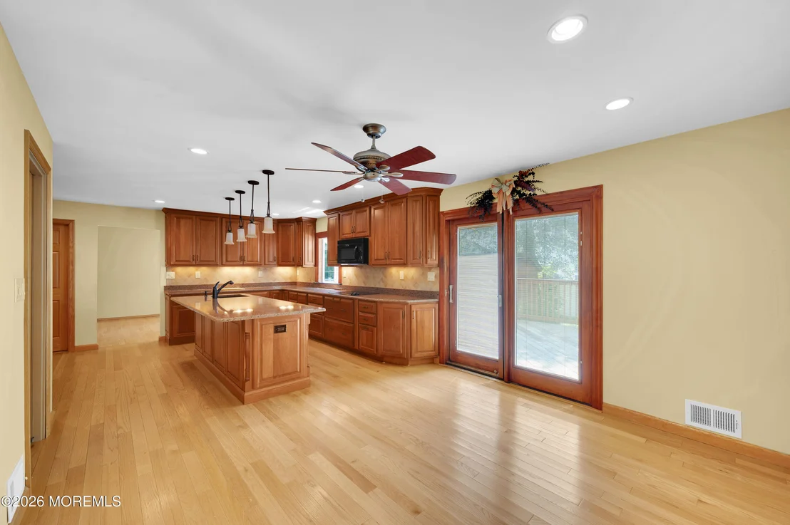Photo of 718 Auth Avenue