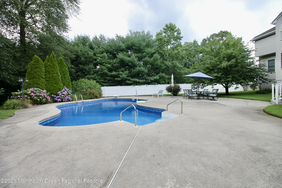 Photo of 20 Cedarview Avenue