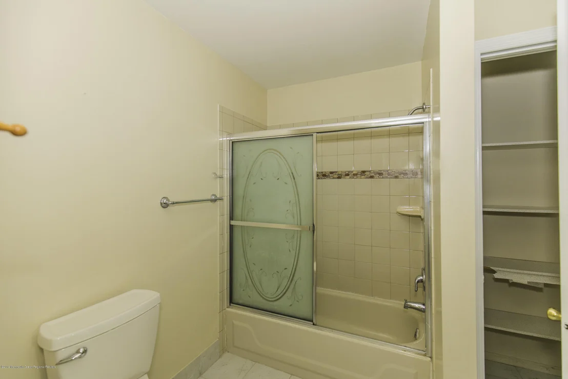 Photo of 58 Oak Knoll Drive