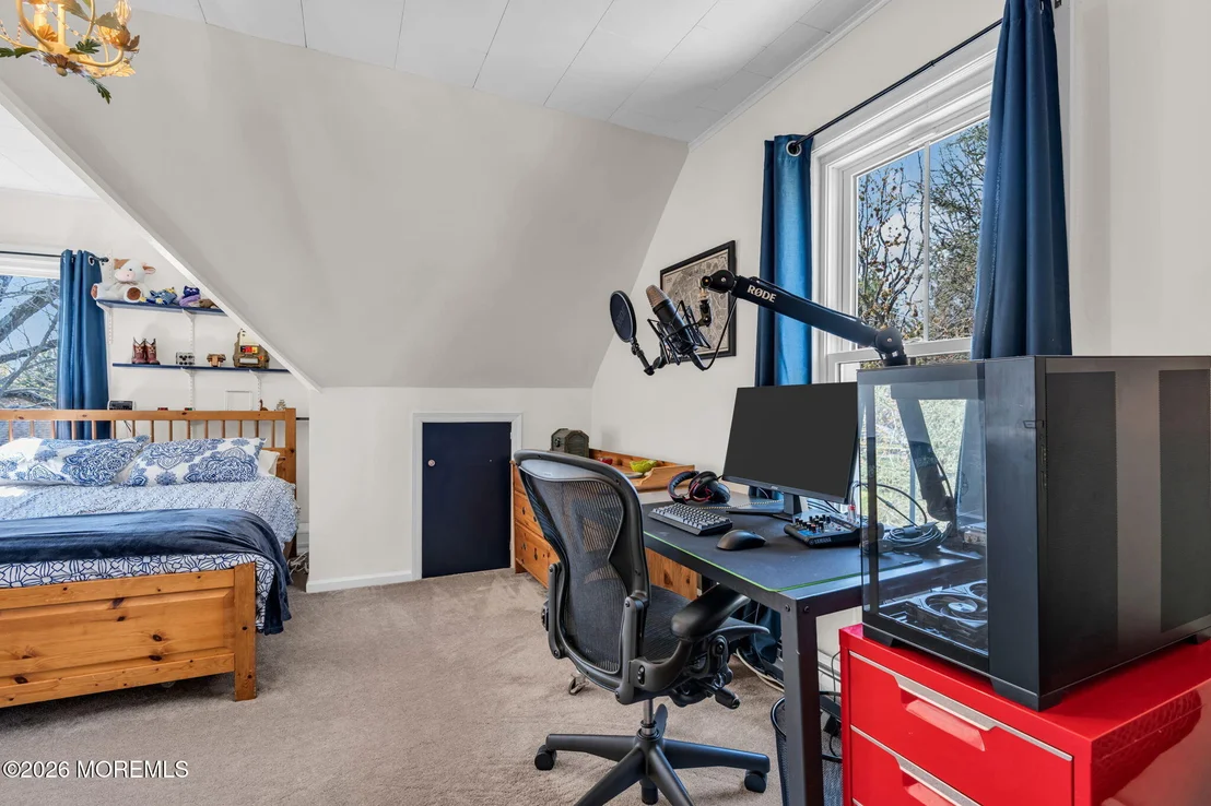 Photo of 531 Locust Point Road