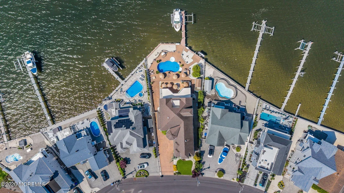 Photo of 531 Bayview Drive