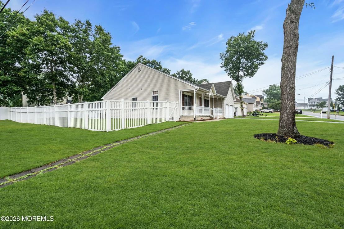 Photo of 100 Bark Road
