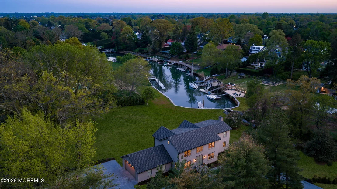 Photo of 181 Rumson Road