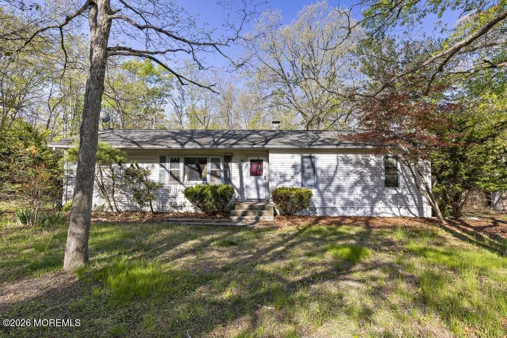 Photo of 543 Newtons Corner Road