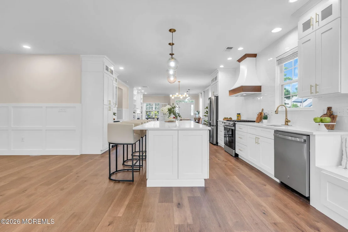 Photo of 83 Huntington Drive