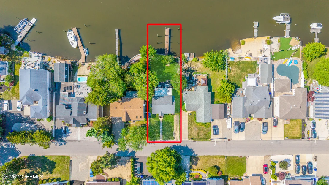 Photo of 741 Manor Drive