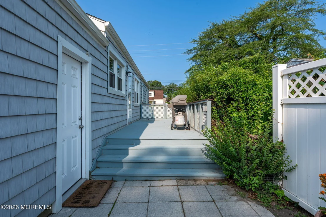 Photo of 150 5th Avenue