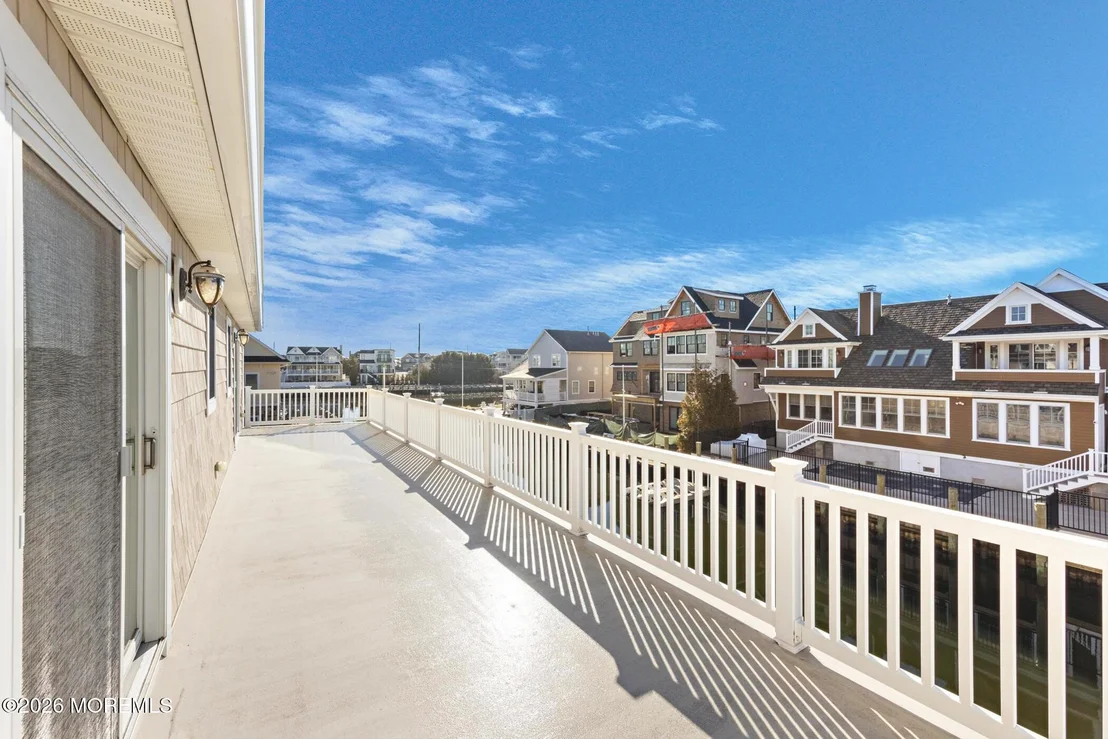 Photo of 305 Sloop Lane