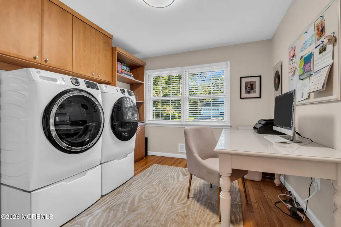 Photo of 17 Horicon Drive