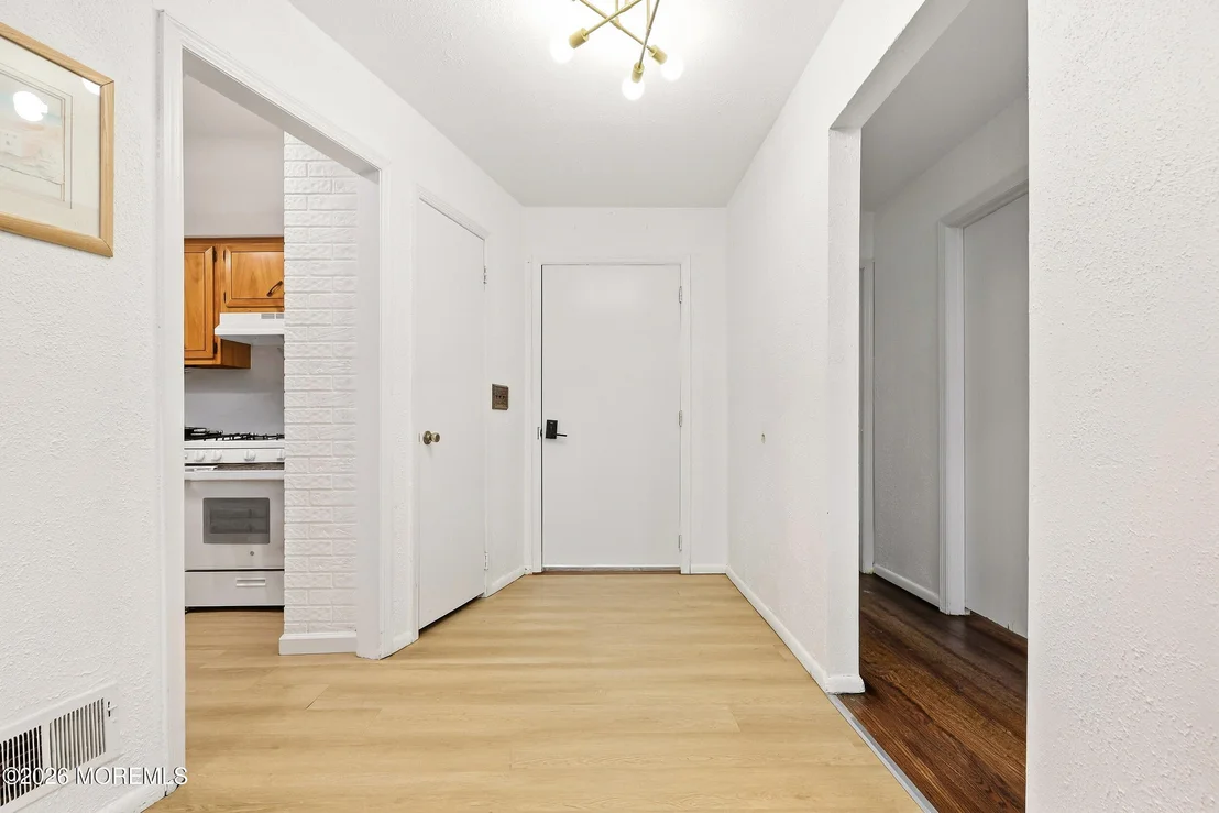 Photo of 1006 Amethyst Drive