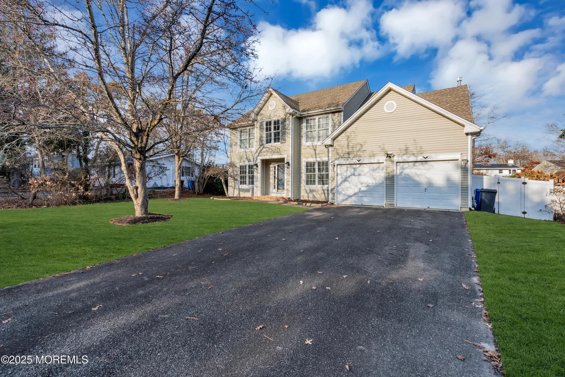 Photo of 1190 Barnacle Drive