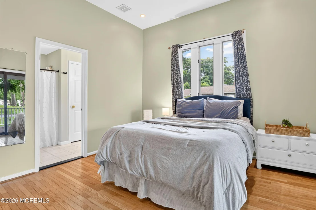 Photo of 210 Robbins Road