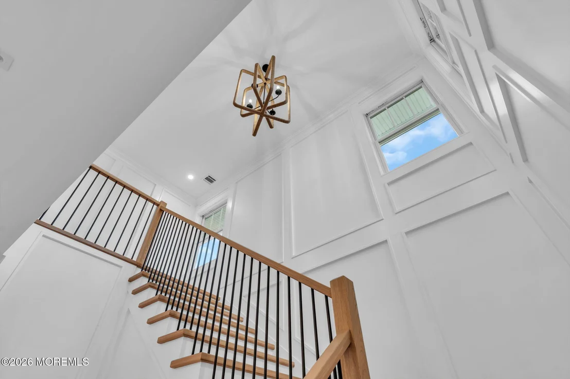 Photo of 151 Pershing Boulevard