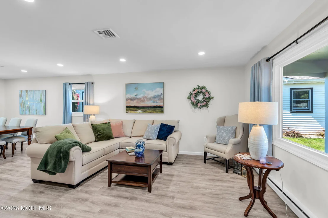 Photo of 138 Courtshire Drive
