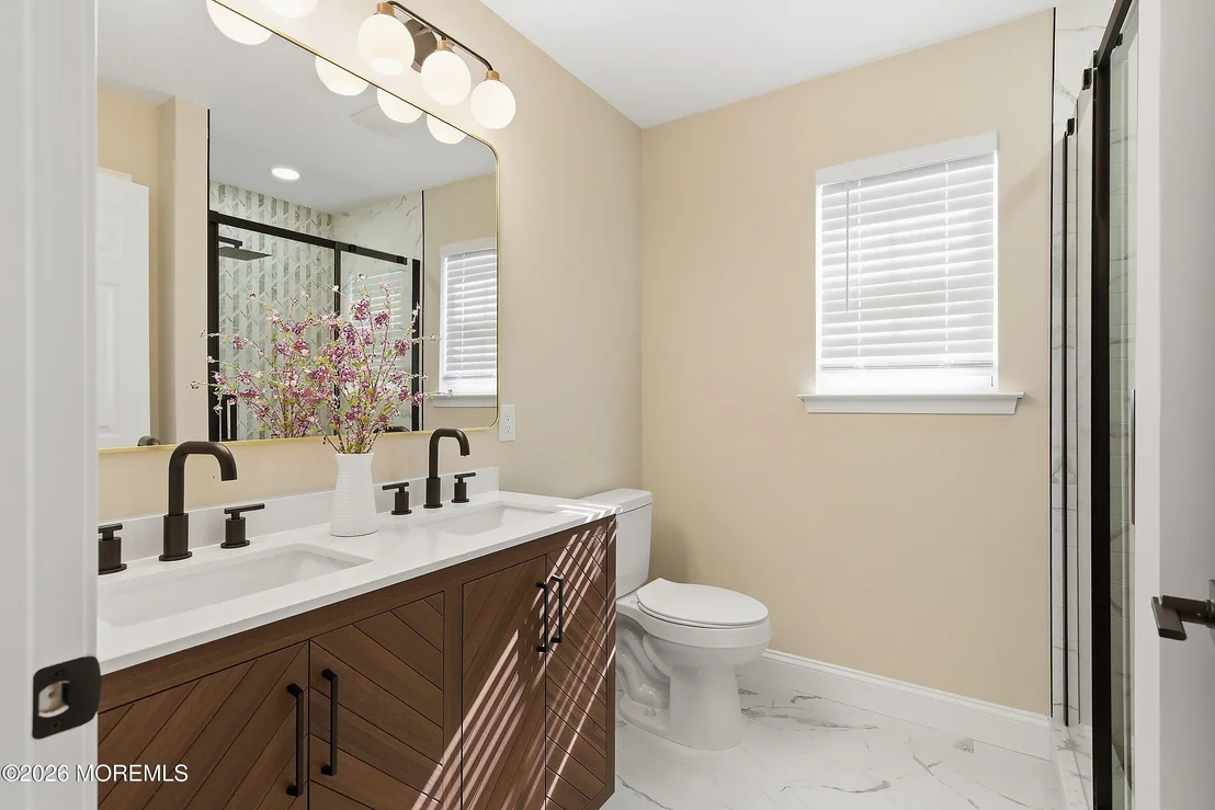 Photo of 3333 Deep River Lane