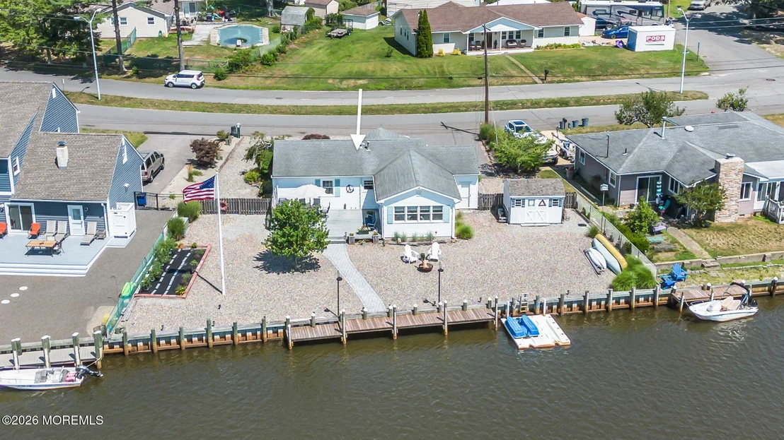 Photo of 39 Parkers Point Boulevard