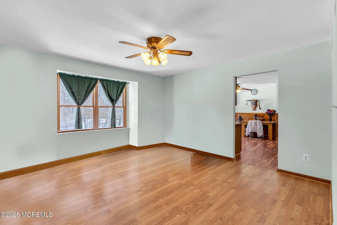 Photo of 177 Cedar Swamp Road