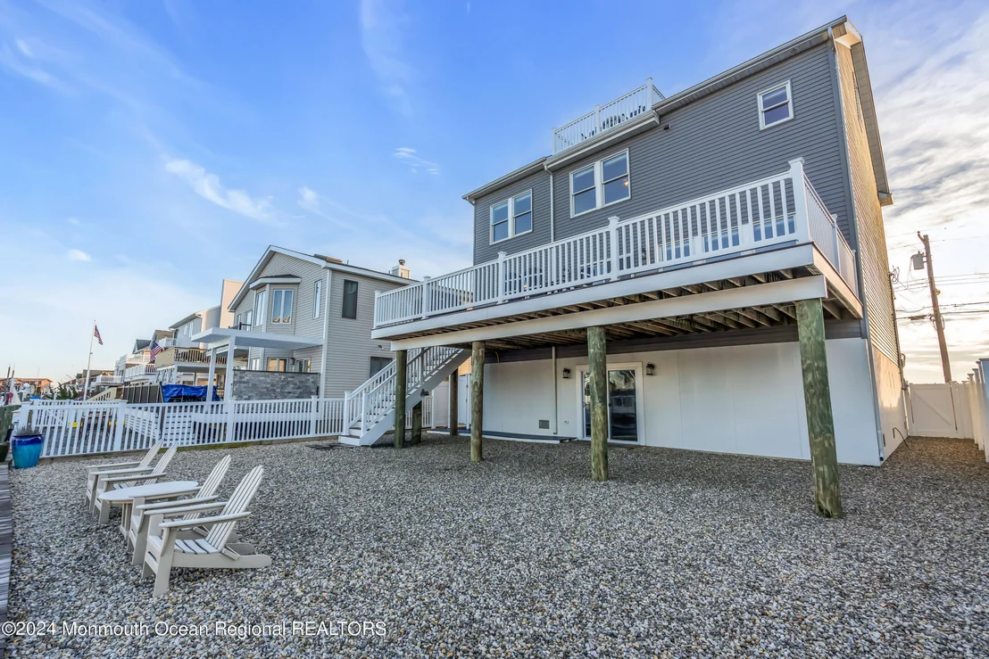 Photo of 106 Saint Lawrence Boulevard