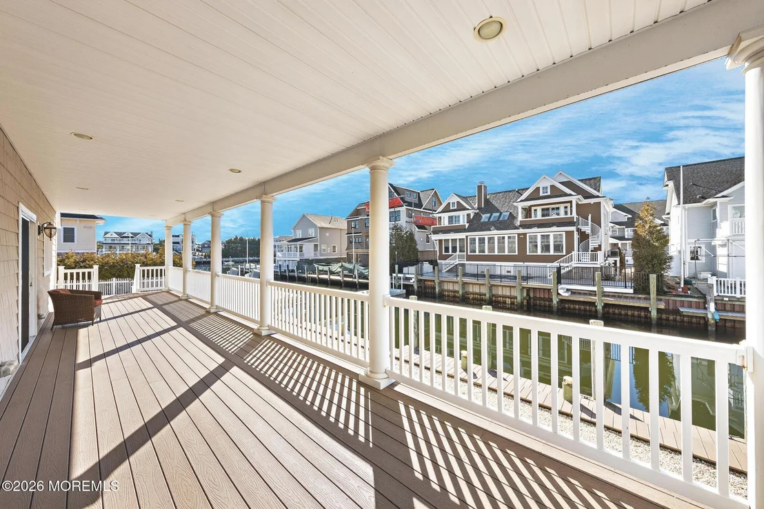 Photo of 305 Sloop Lane