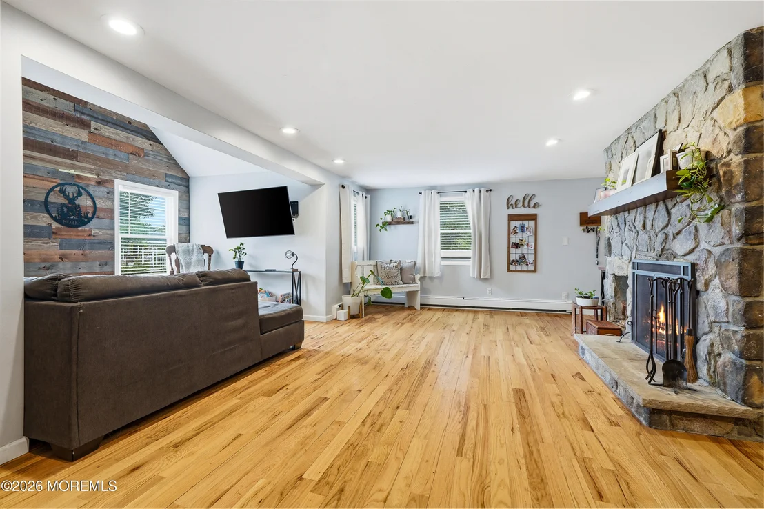 Photo of 1437 Jay Street