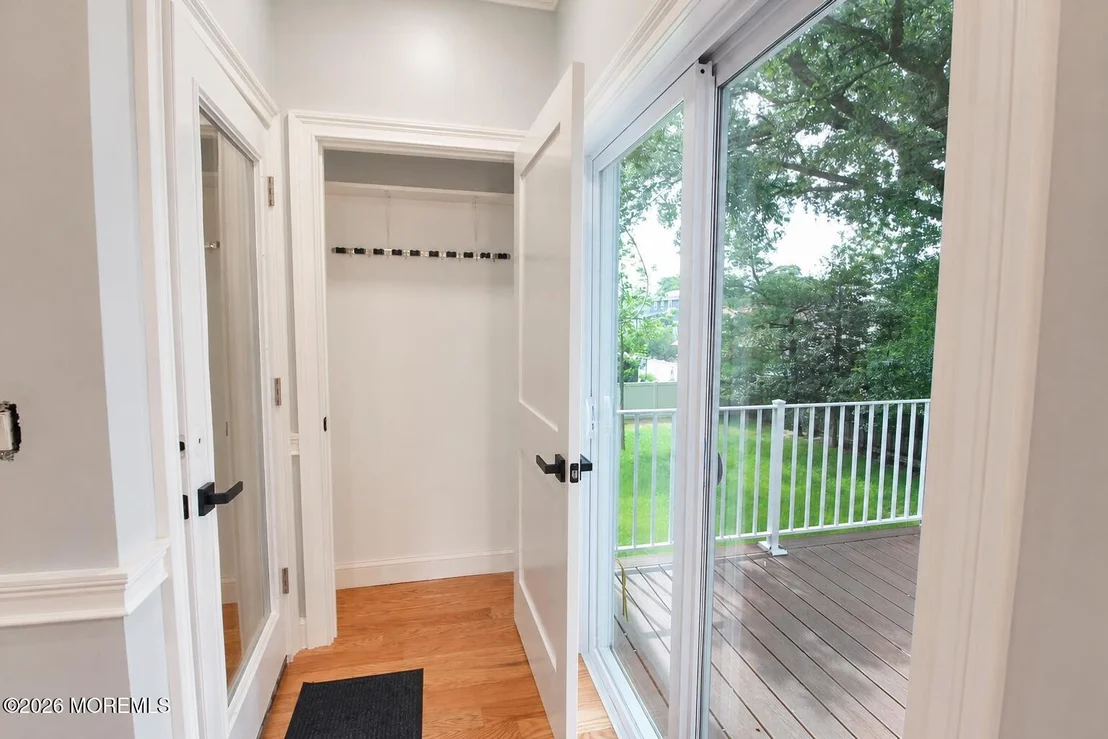 Photo of 427 Central Avenue