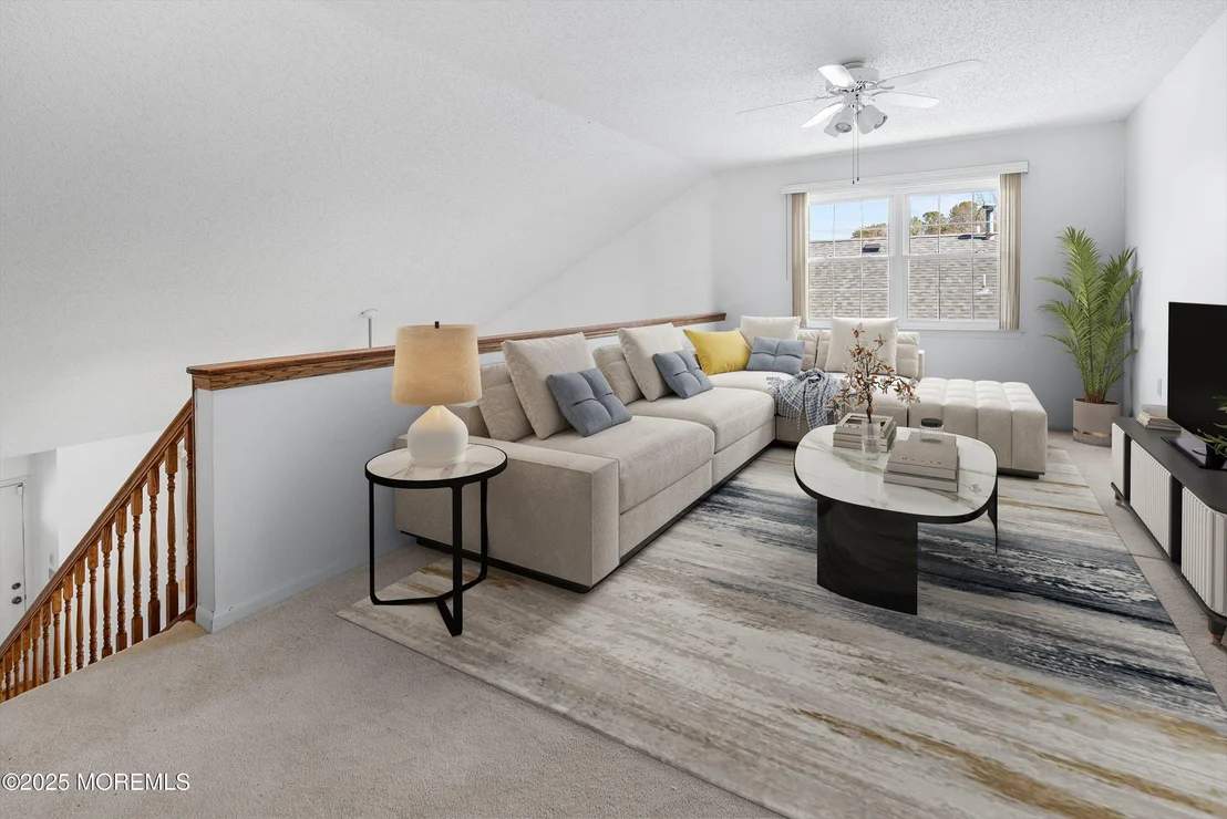 Photo of 32 Pine Oak Boulevard