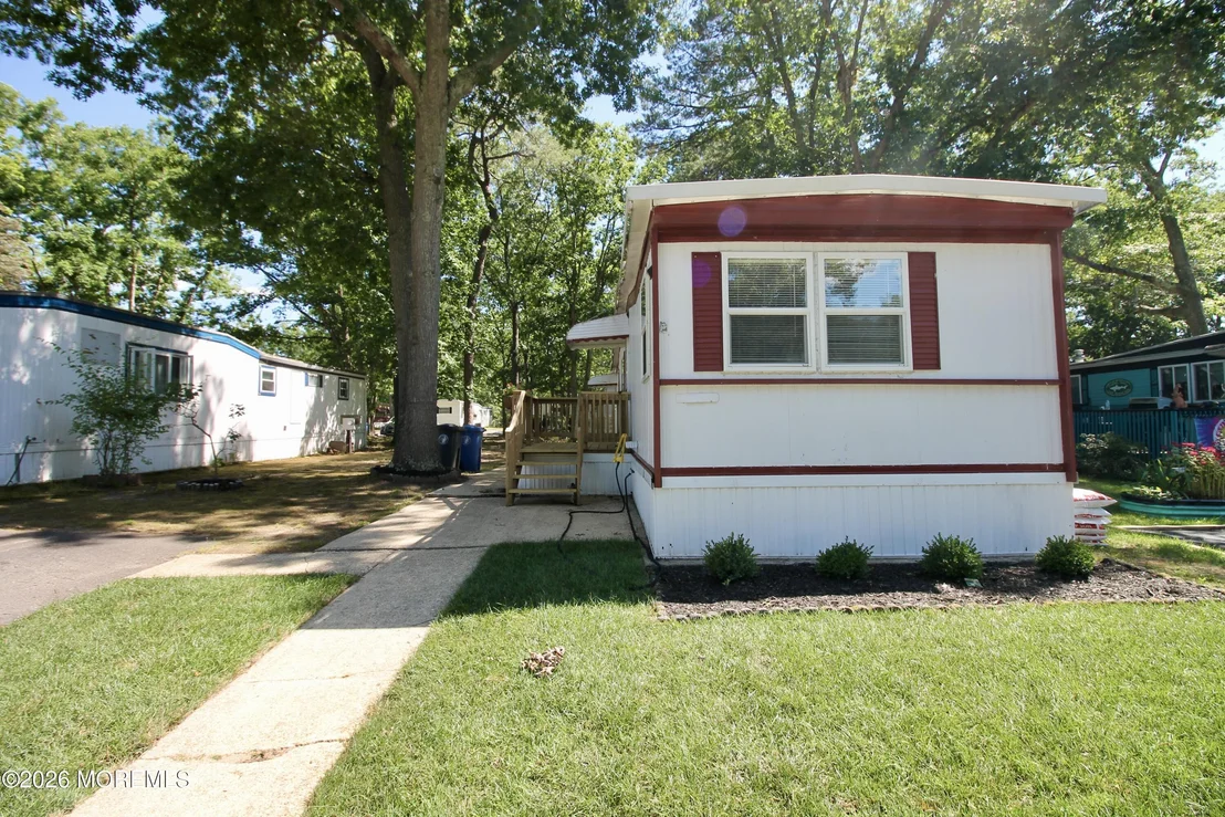 Photo of 406 Roberts Road