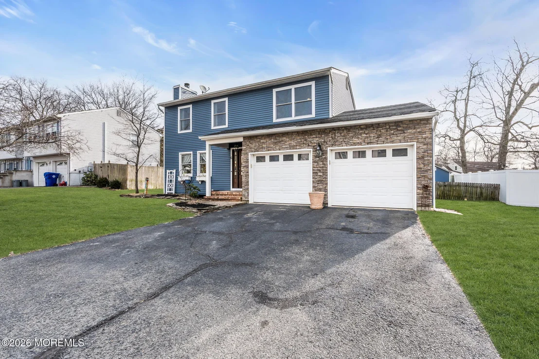 Photo of 6 Lisa Drive