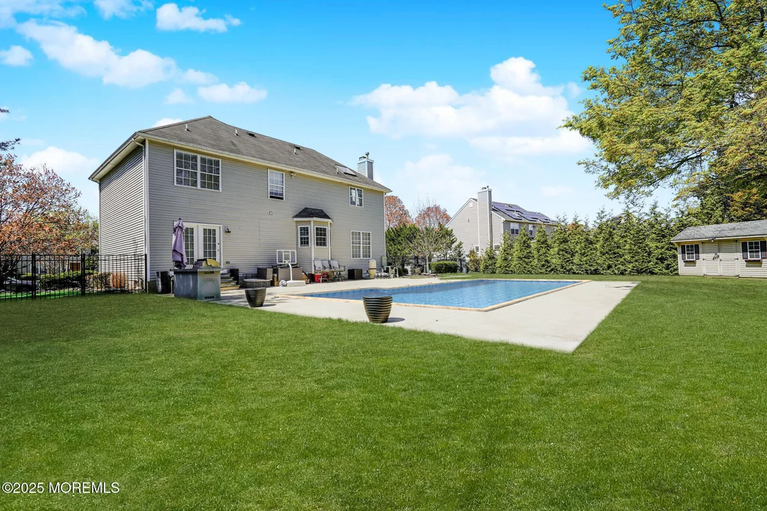 Photo of 1 Pondview Drive
