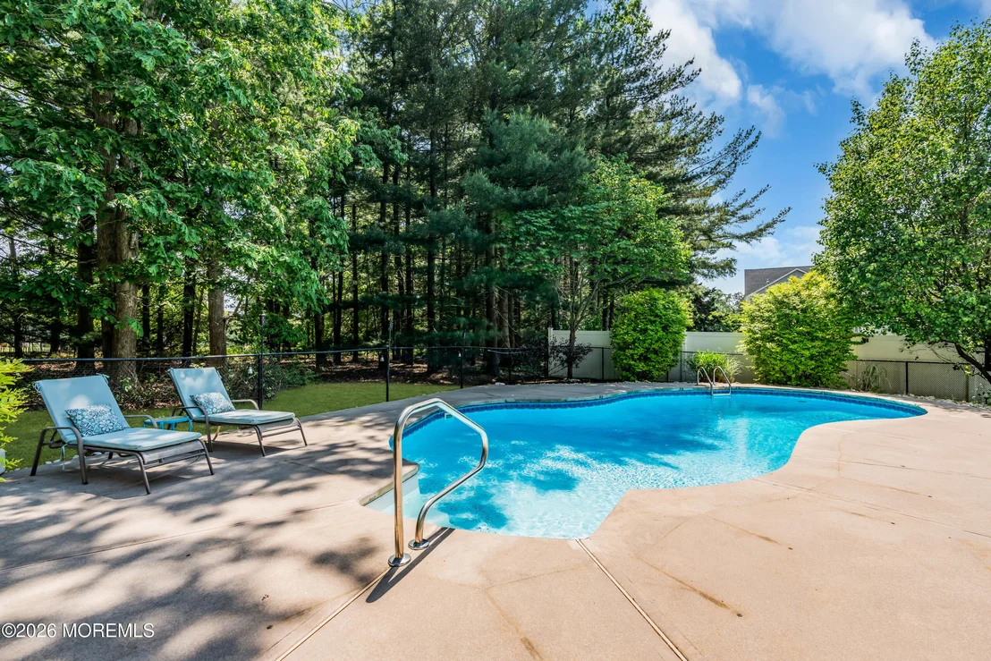 Photo of 105 Mesa Verde Lane