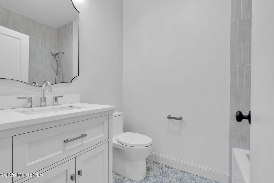 Photo of 181 Rumson Road