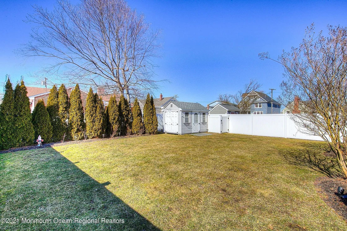 Photo of 611 Homestead Road