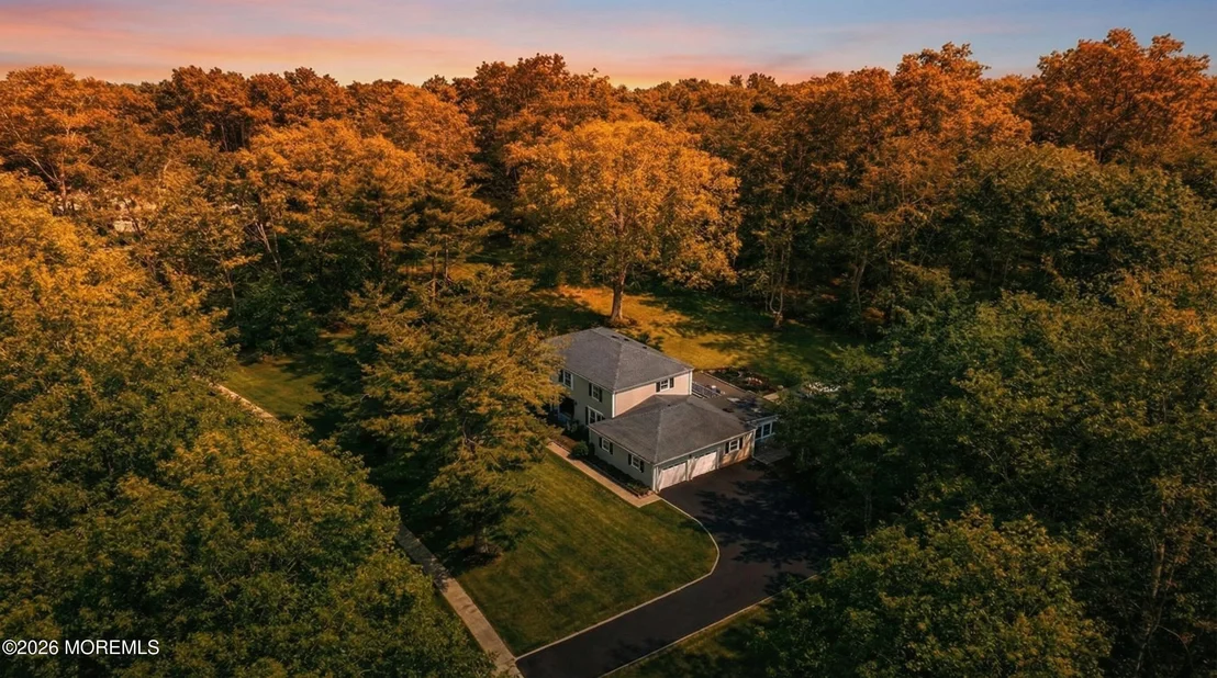 Photo of 11 Mohican Drive